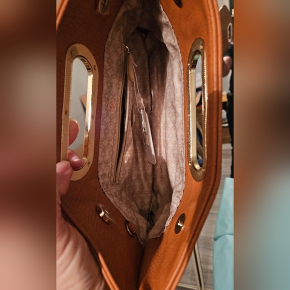 Charming Charlie Clutch Bag - Picture 5 of 5